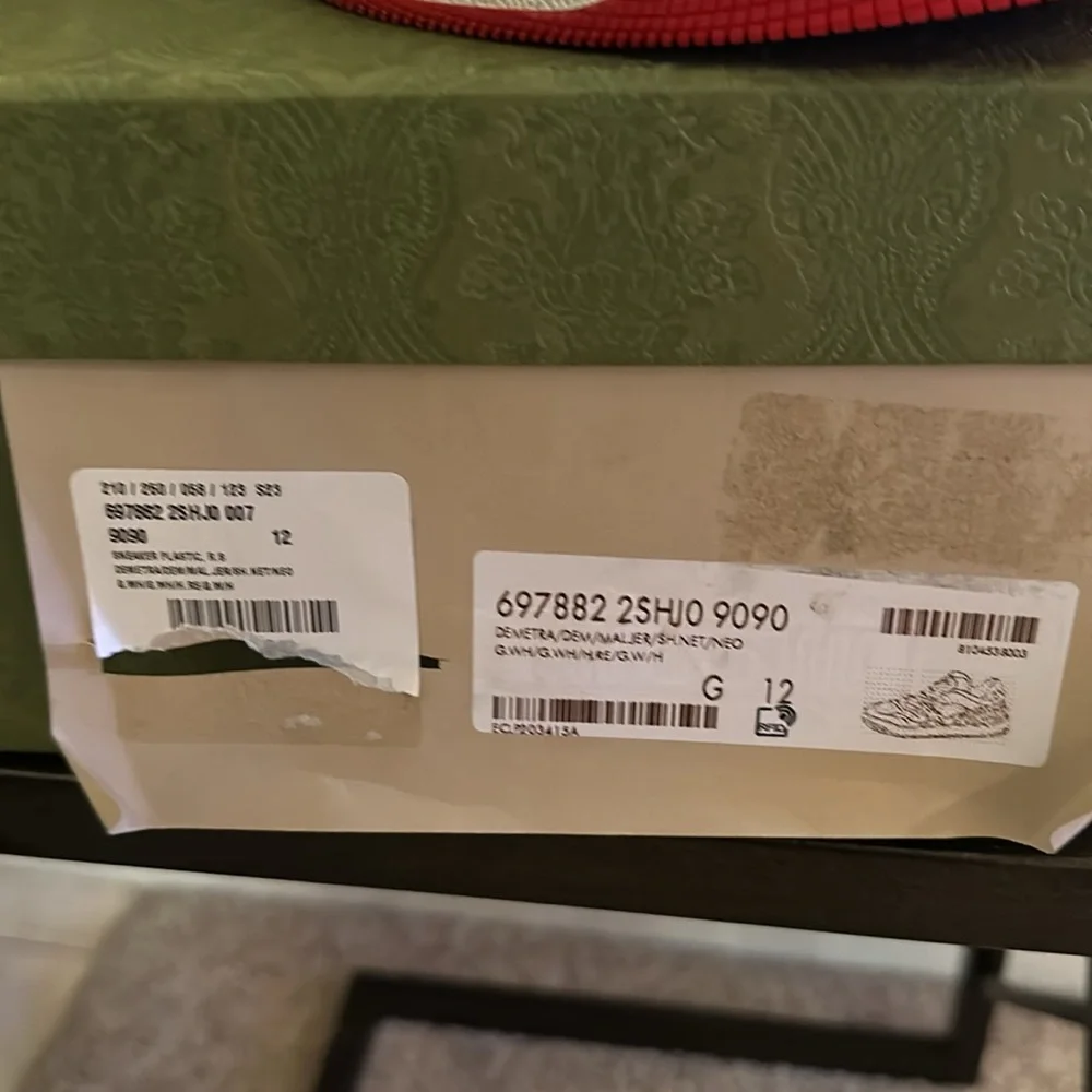 Gucci Men Low Top Sneakers